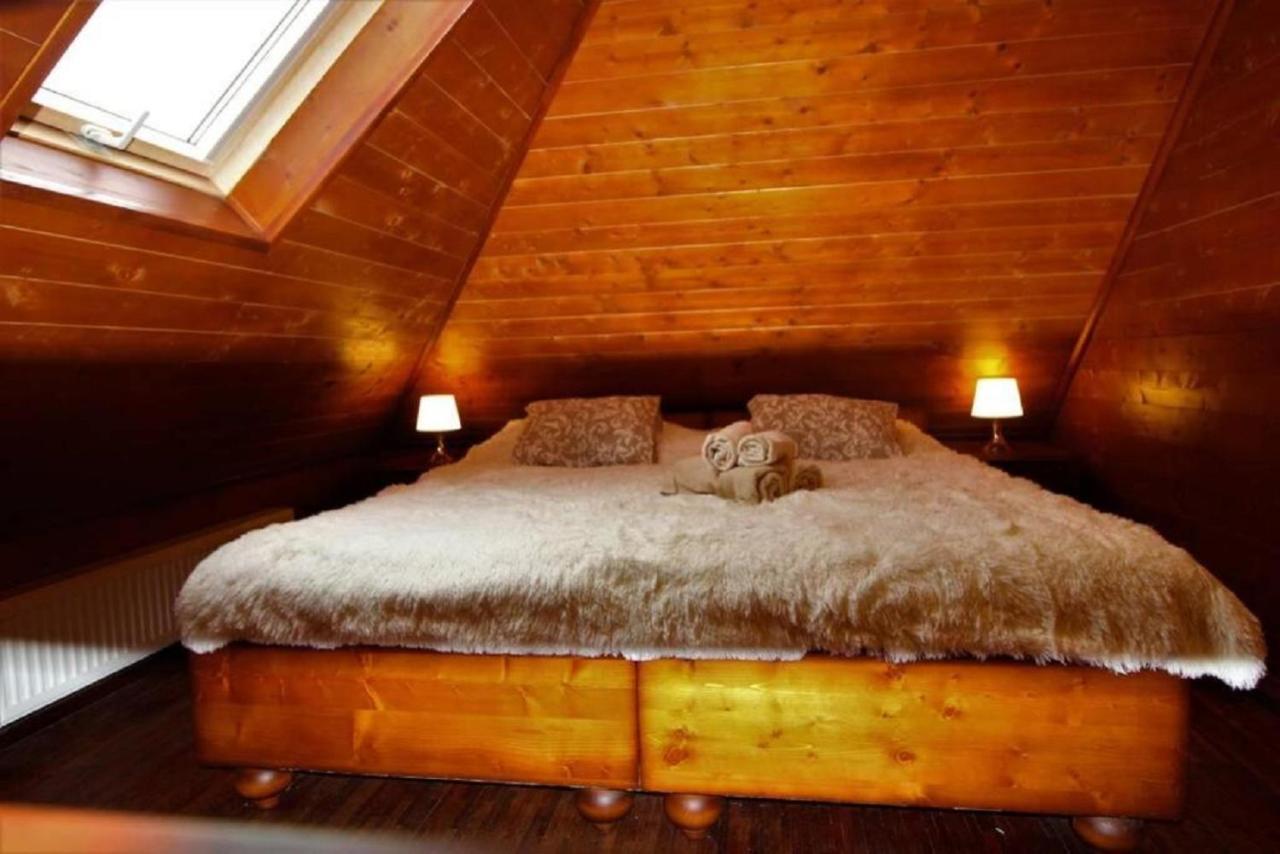 Overwater Cottage - Slovak Tahiti, Szenc Kültér fotó